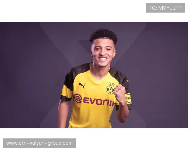 多特蒙德或在边路策略上注重速度与配合的双重提升